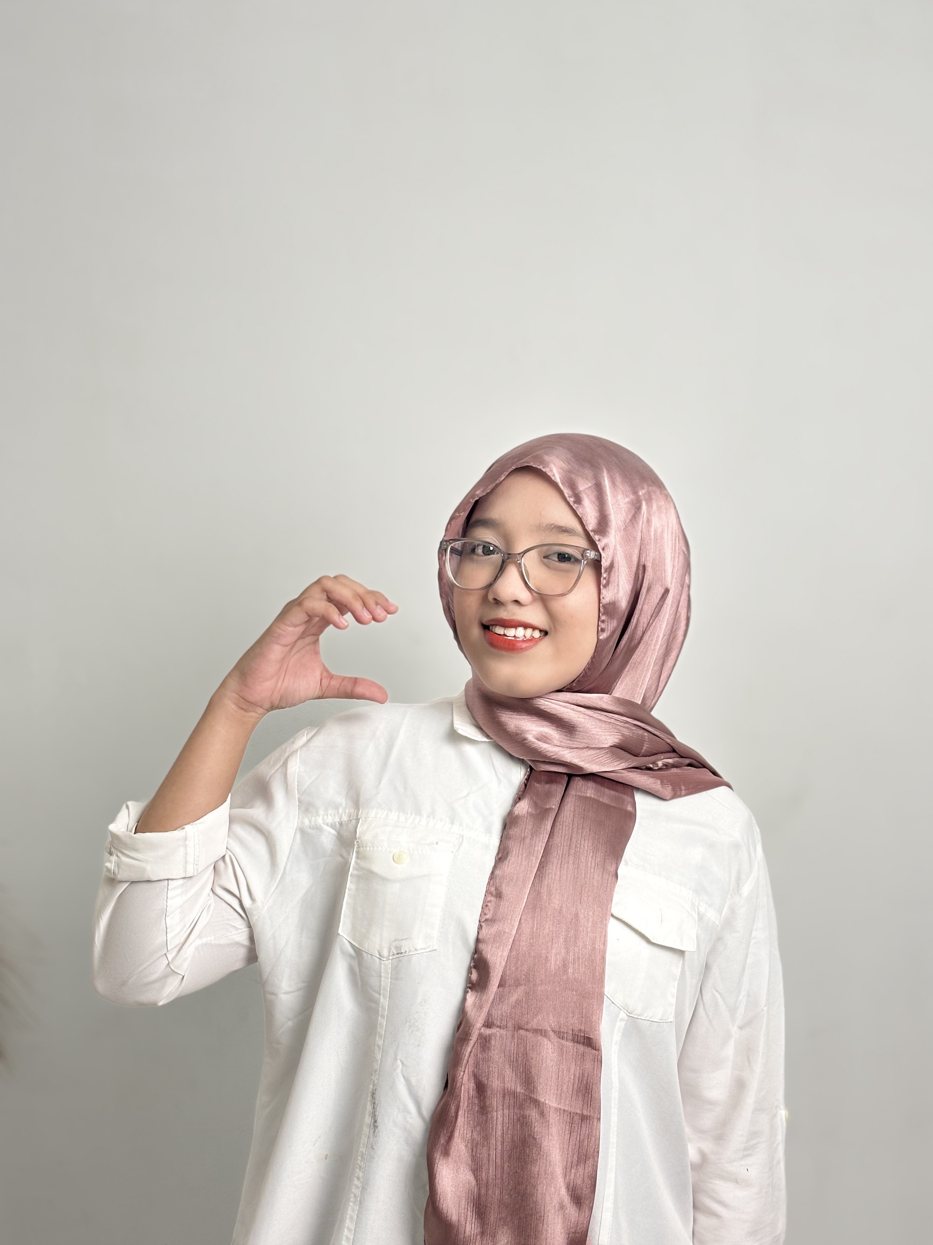 Dian Rahmawati — Accounting & Tax